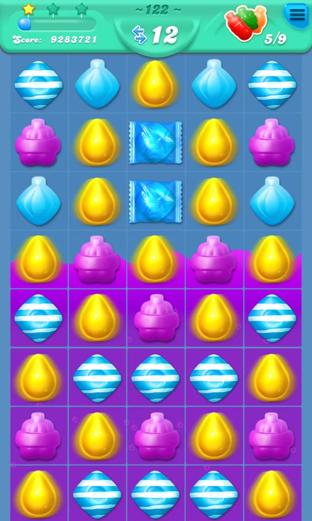 Candy Crush Soda Saga screenshot 2