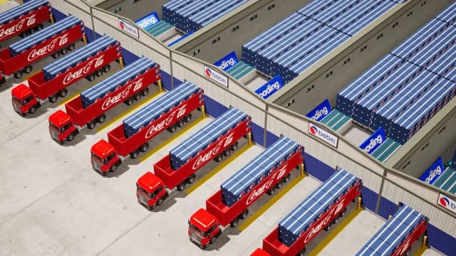 Travel Center Tycoon APK screenshot 2